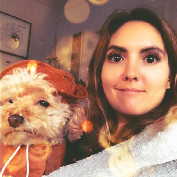 Meet your Posher, Jessica - Picture 1 of 1